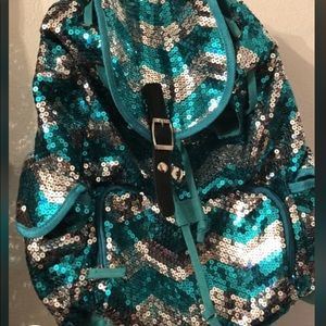 Sequence knapsack bag new